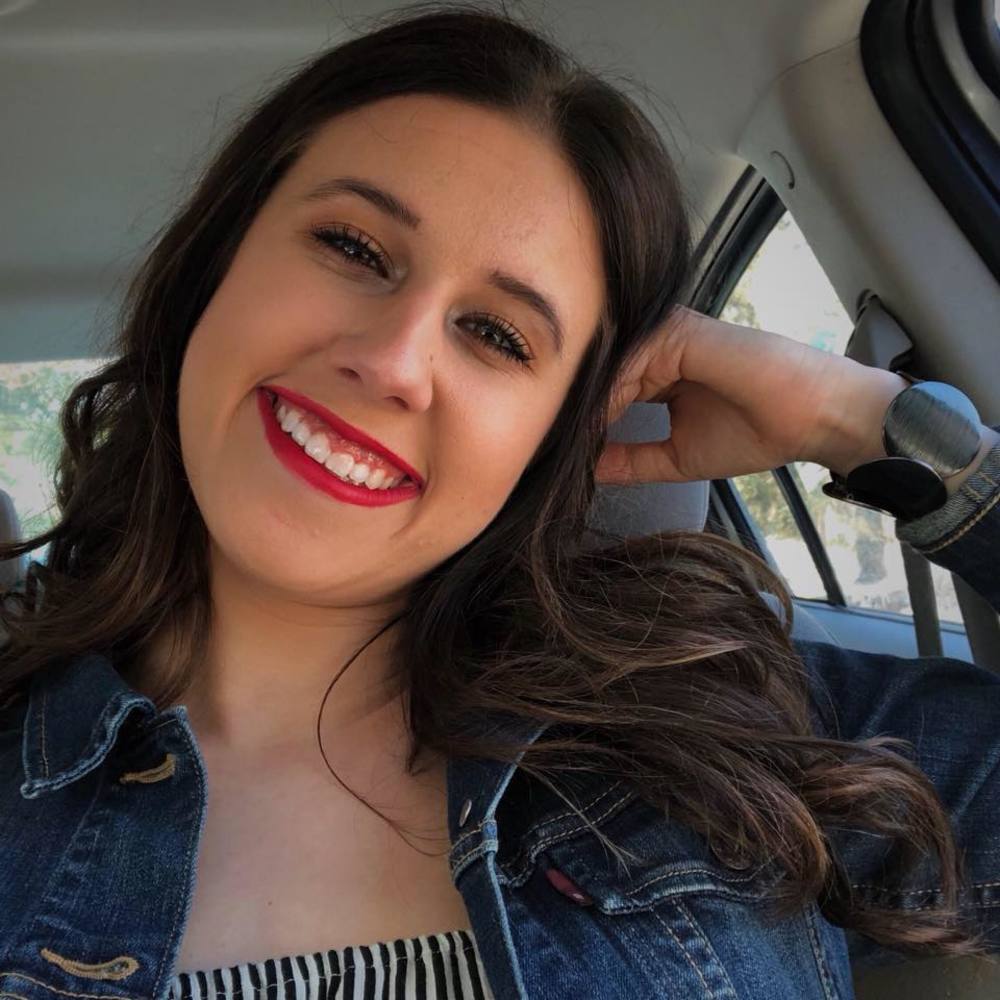 Meet your Posher, Laura